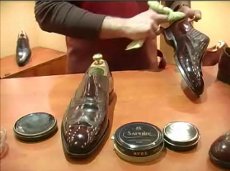 Endbearbeitung Ihrer Schuhe (Glac�effekt, Patina...)